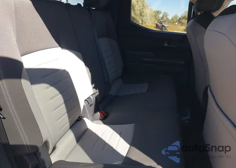 2025 Toyota Tacoma Trd Sport 4Wd z USA, uszkodzony, nr VIN 3TMLB5JN2SM176210